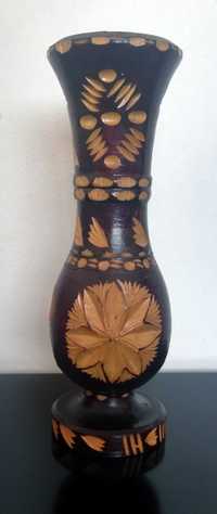 Дървена декоративна ваза