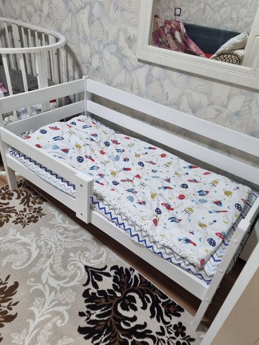 Кровать детская в хорошем состоянии