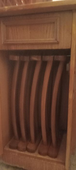 Masă extensibilă cu 6 scaune pliabile