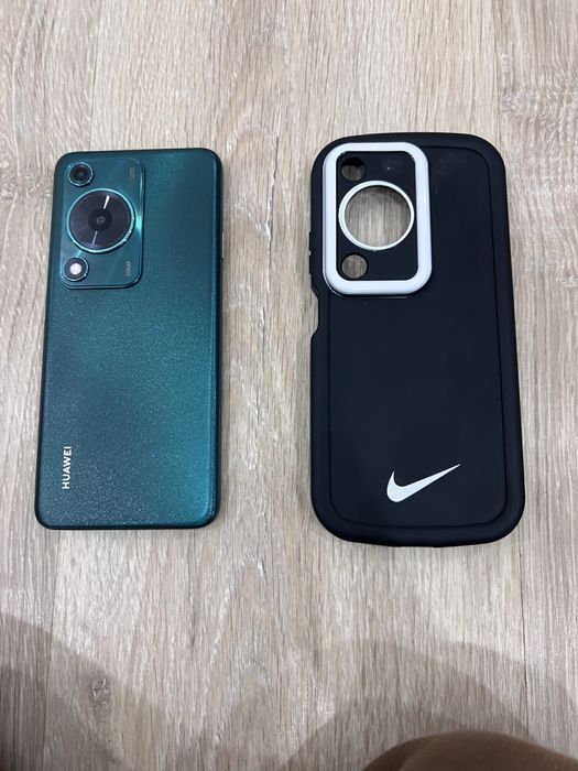 Срочно продам смартфон хуавей нова ю 72