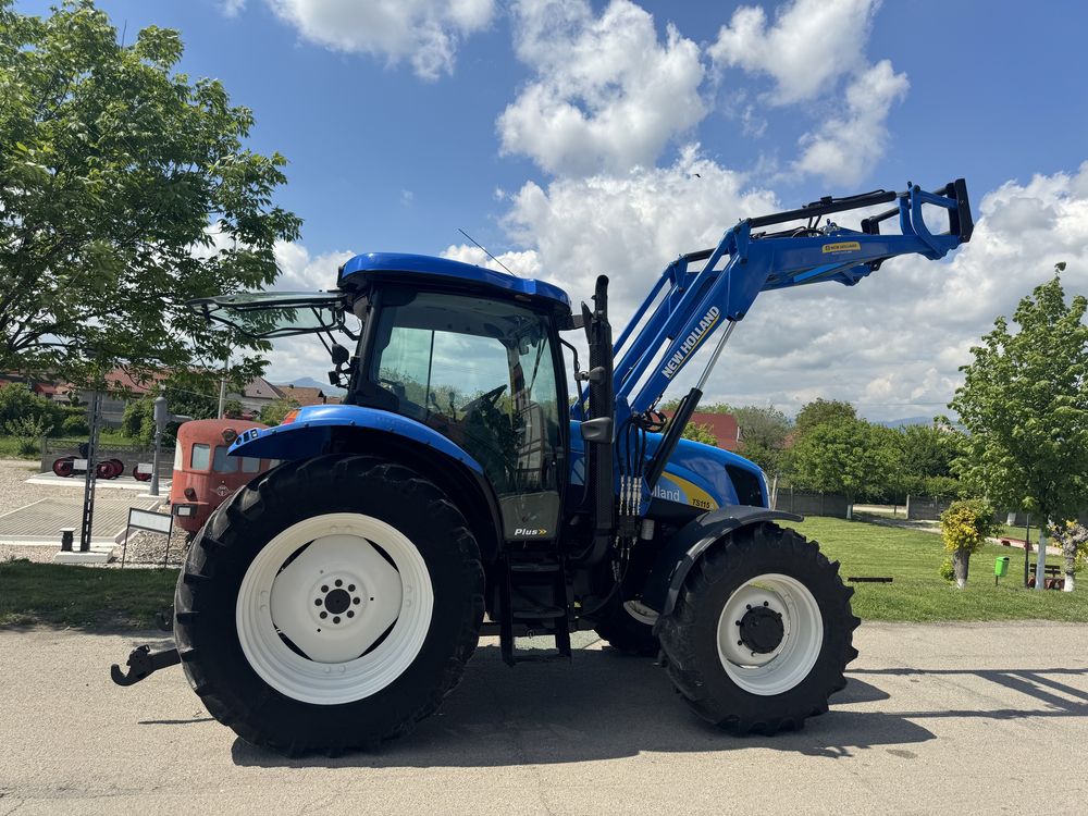 Tractor NEW HOLLAND TS 115A cu incarcator.Recent import