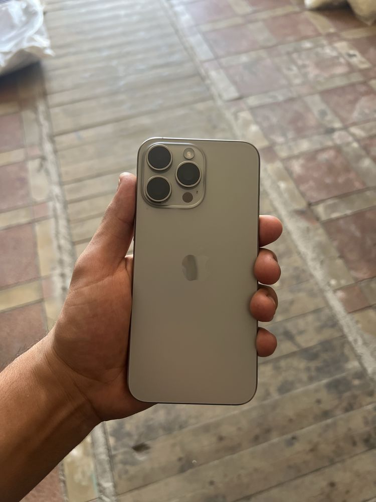 iPhone 15 Pro Max