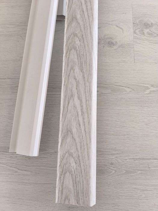 Дуб вояж 80мм плинтус сатылады!
