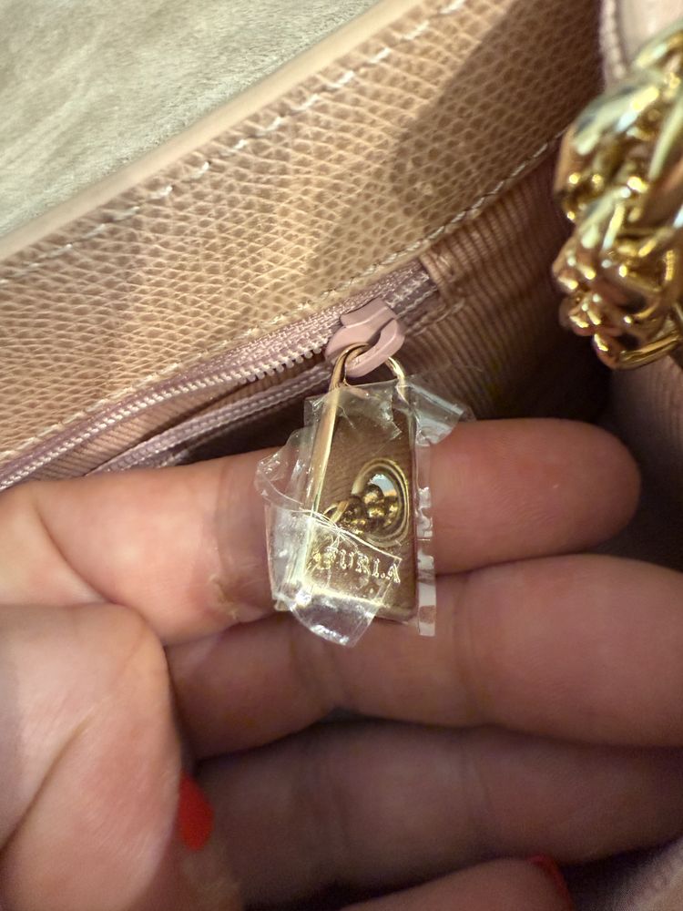 Vand geanta Furla