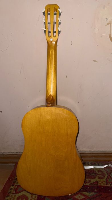 Гитара, деревянная