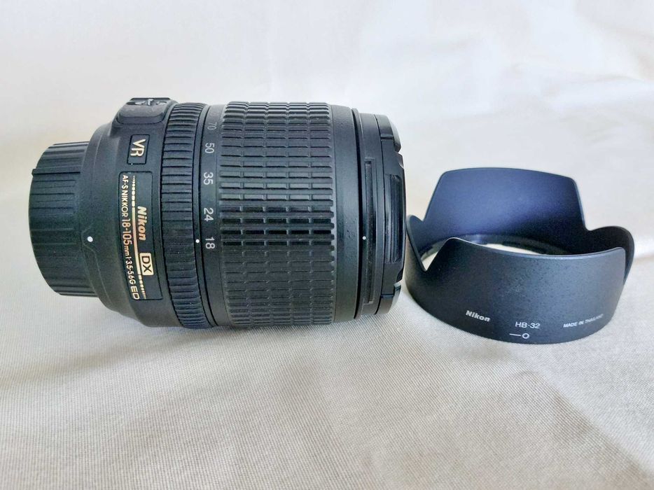 Фотоапарат Nikon D3500 + AF-S DX NIKKOR 18-105mm f/3.5-5.6G ED VR