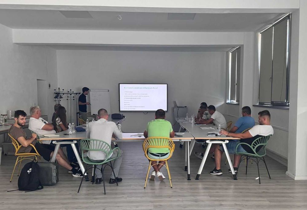 Închiriere sală de conferință/cursuri