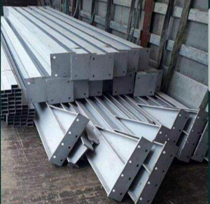 Vând din stoc  hală metalică 10x25x5