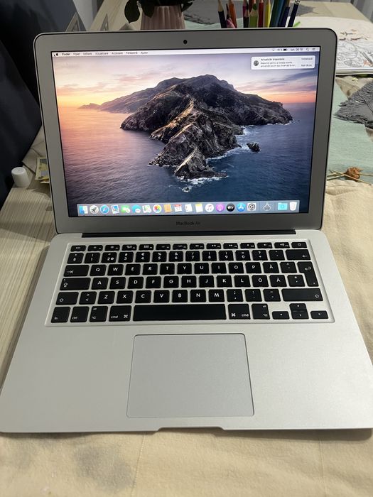 Macbook air i5 cu doua nuclee