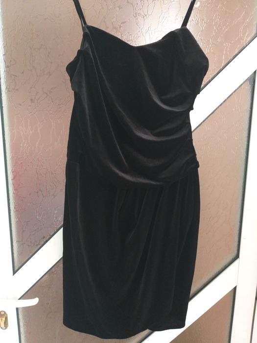 Rochita neagra de catifea