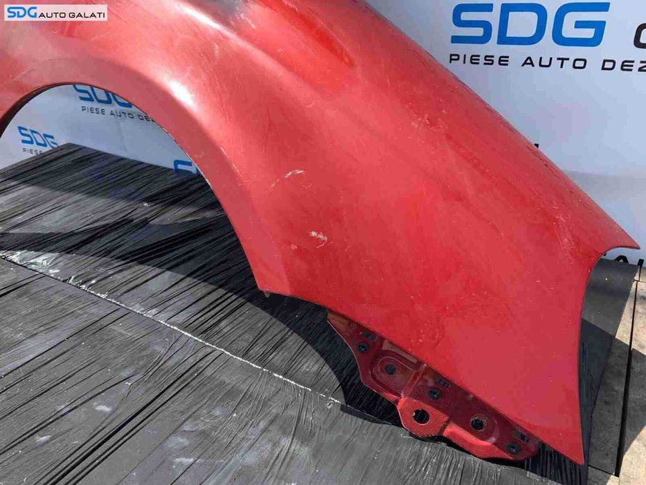Aripa Dreapta Fata VW Golf 5 Break / Combi 2004 - 2008 cu Mici Defecte / Imperfectiuni Cod Piesa: 1K5 821 022 A / 1K5821022A