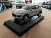 Метална колекционерска количкa MINICHAMPS  PORSCHE CAYENNE  мащаб 1:43