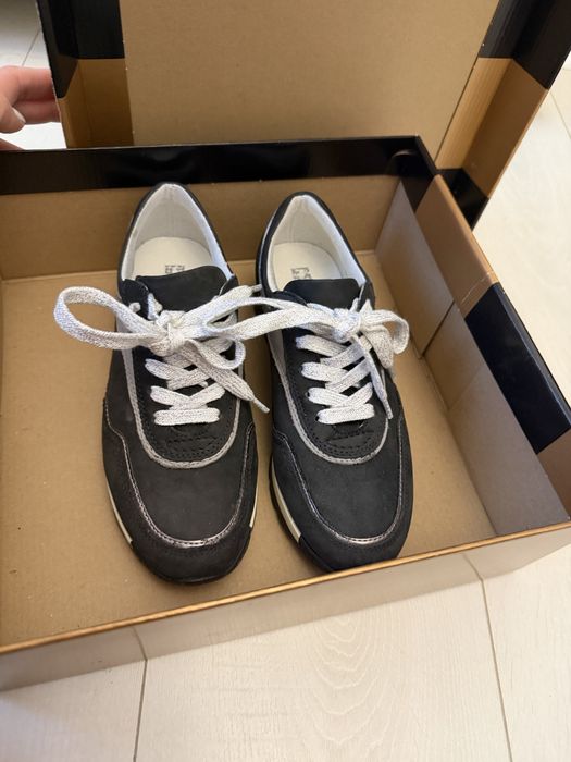 Adidasi dama piele naturala