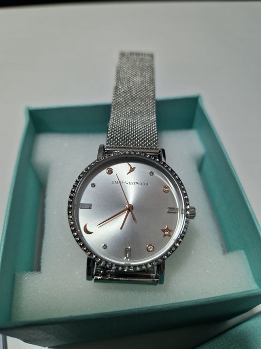 Vand ceasuri dama Emily Westwood noi