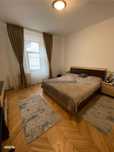 Apartament zona centrala 4camere parter