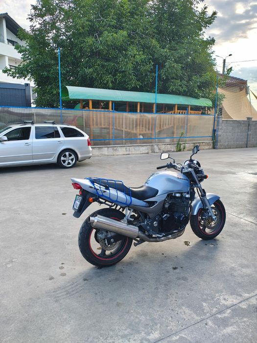 Kawasaki zr750 2004