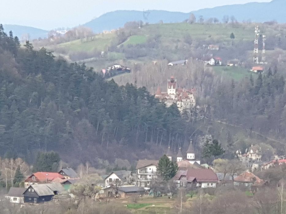 Teren zona Bran cu vedere la Castelul Bran