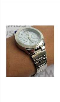 Ceas dama Casio argintiu