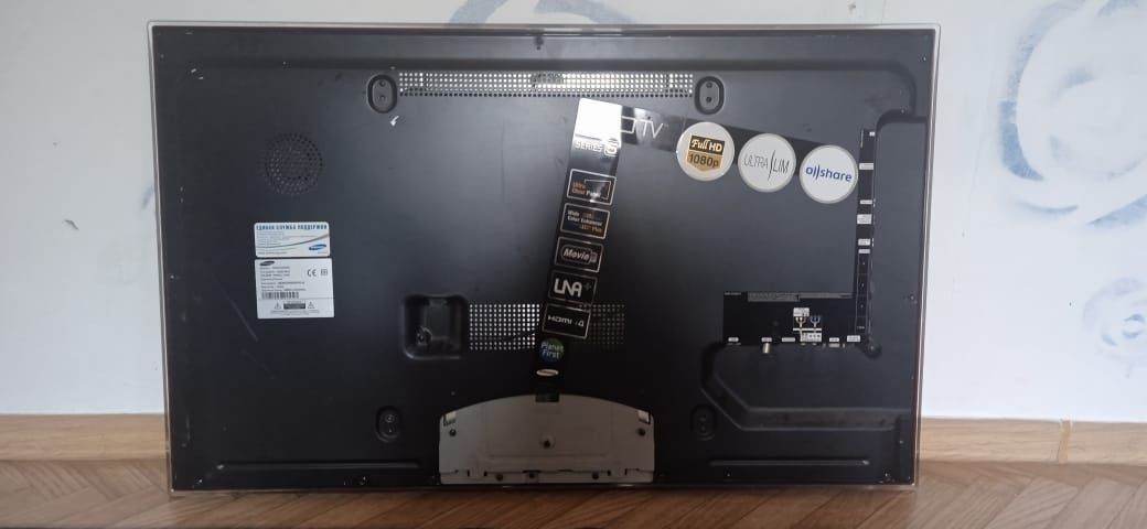 Модель: UE40C5000QW
