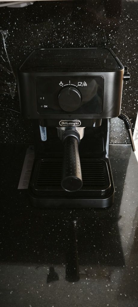 Продам свою кофемашину Delonghi