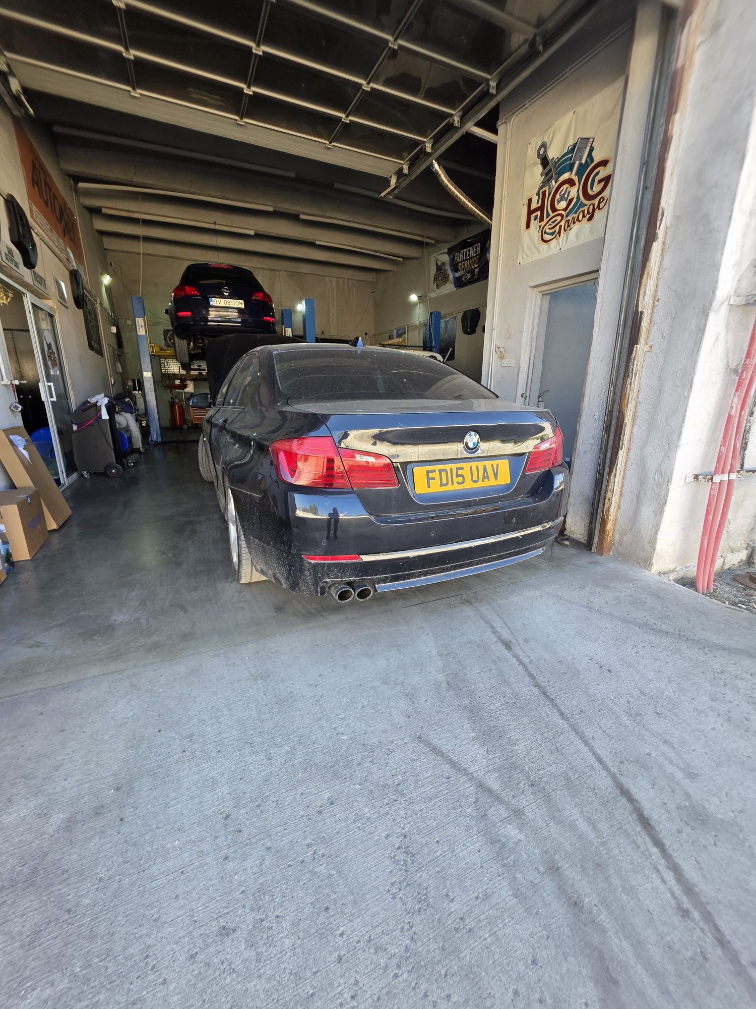 Dezmembrez bmw f10 lci b47