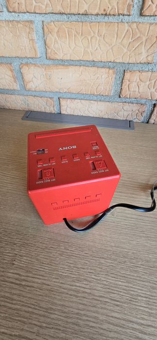 Radio ceas Sony ICF-C1T