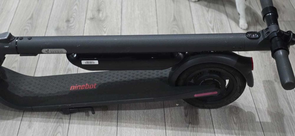 Trotineta electrica Ninebot by Segway KickScooter viteza maxima 25 km