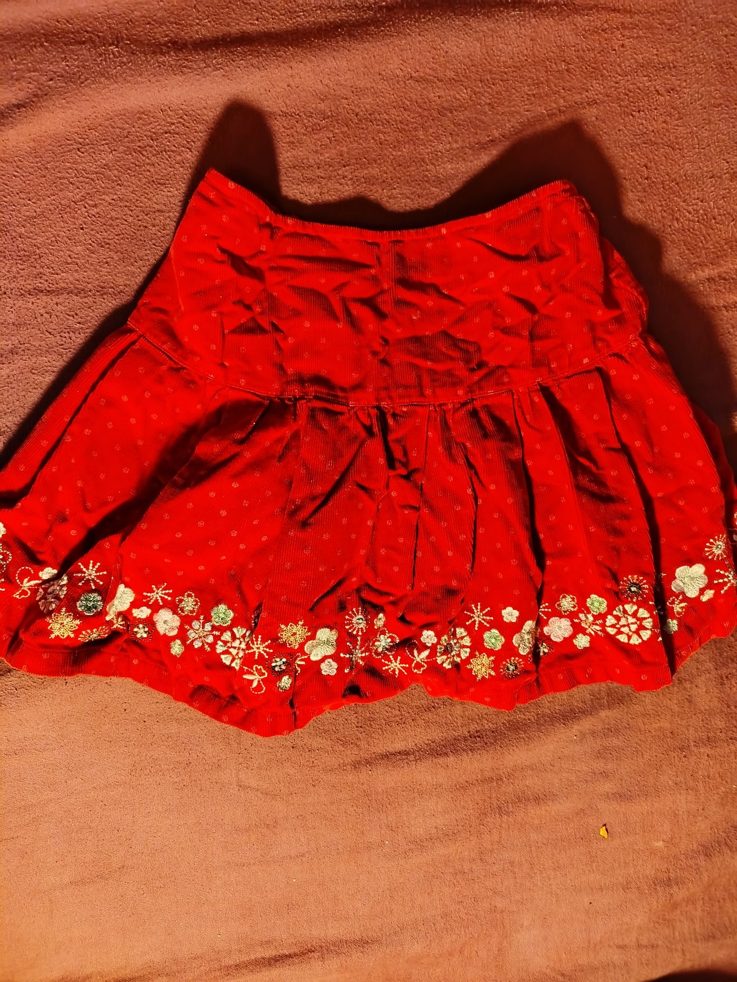 Fustite fetite 3-4 ani motive iarna/cirese livrare gratuita OLX