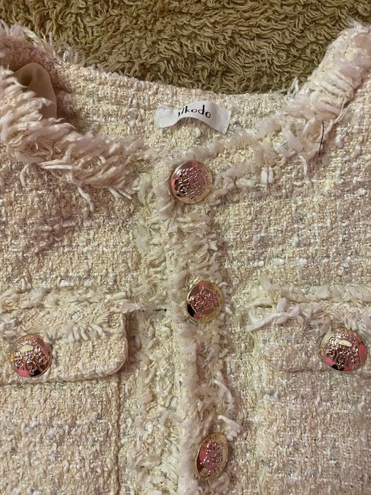 Елегантна жилетка от тип твид – много стилна и запазена!