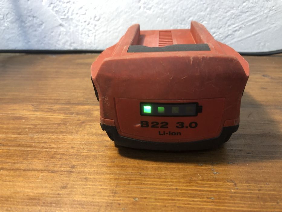 Батетия HILTI B22 3Ah