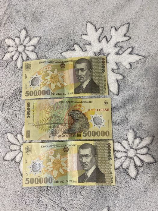Vand 3 bagnote de 500000 de lei din anul 2000