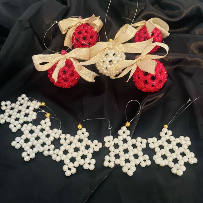 Globulete si stelute