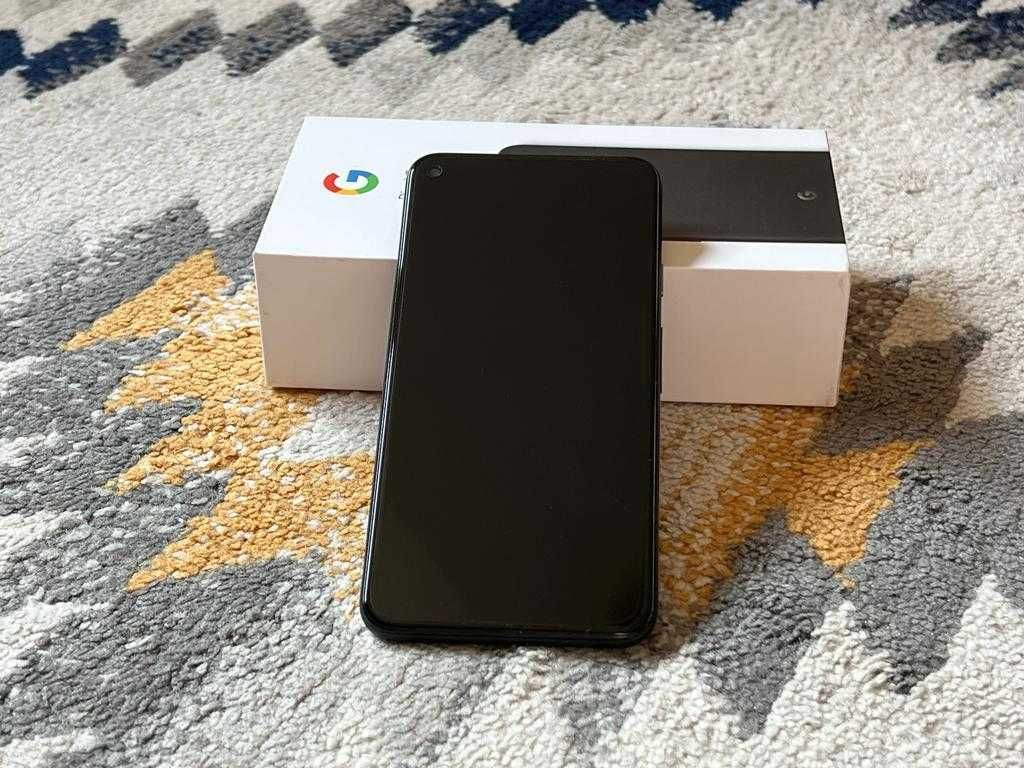 Google Pixel 5; 5G; Just Black; 128 GB; Ca Nou