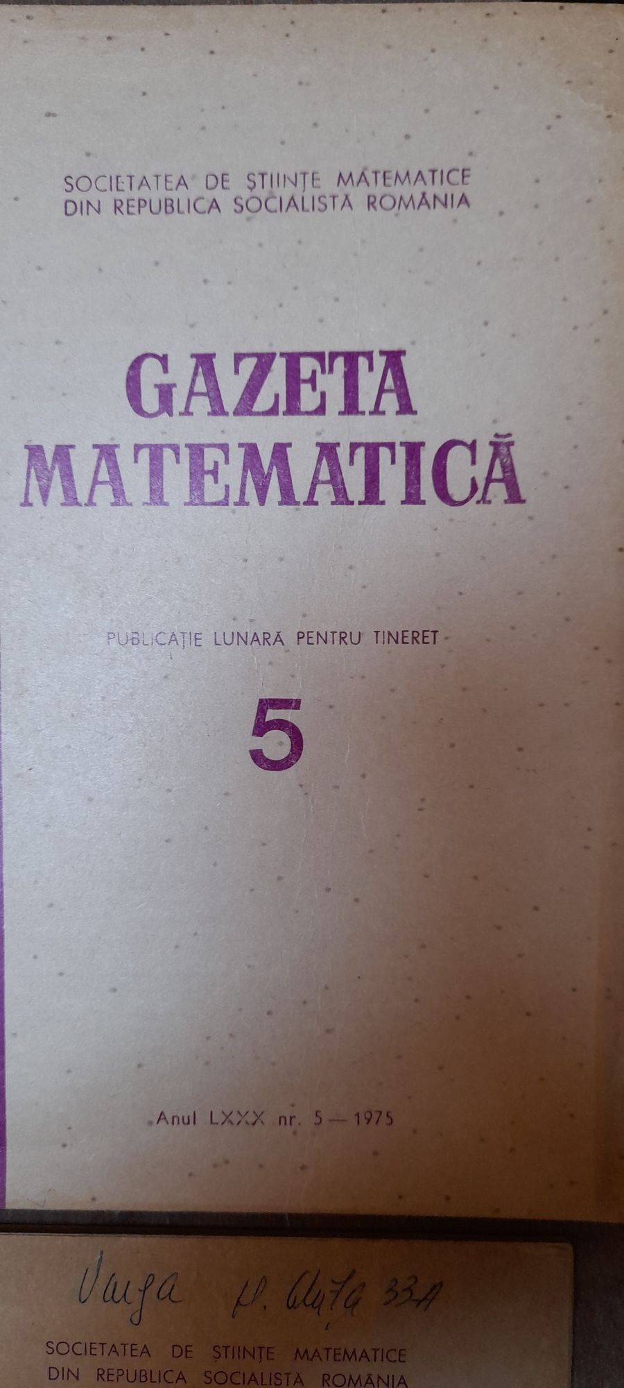 Vand gazete de matematică și fizica