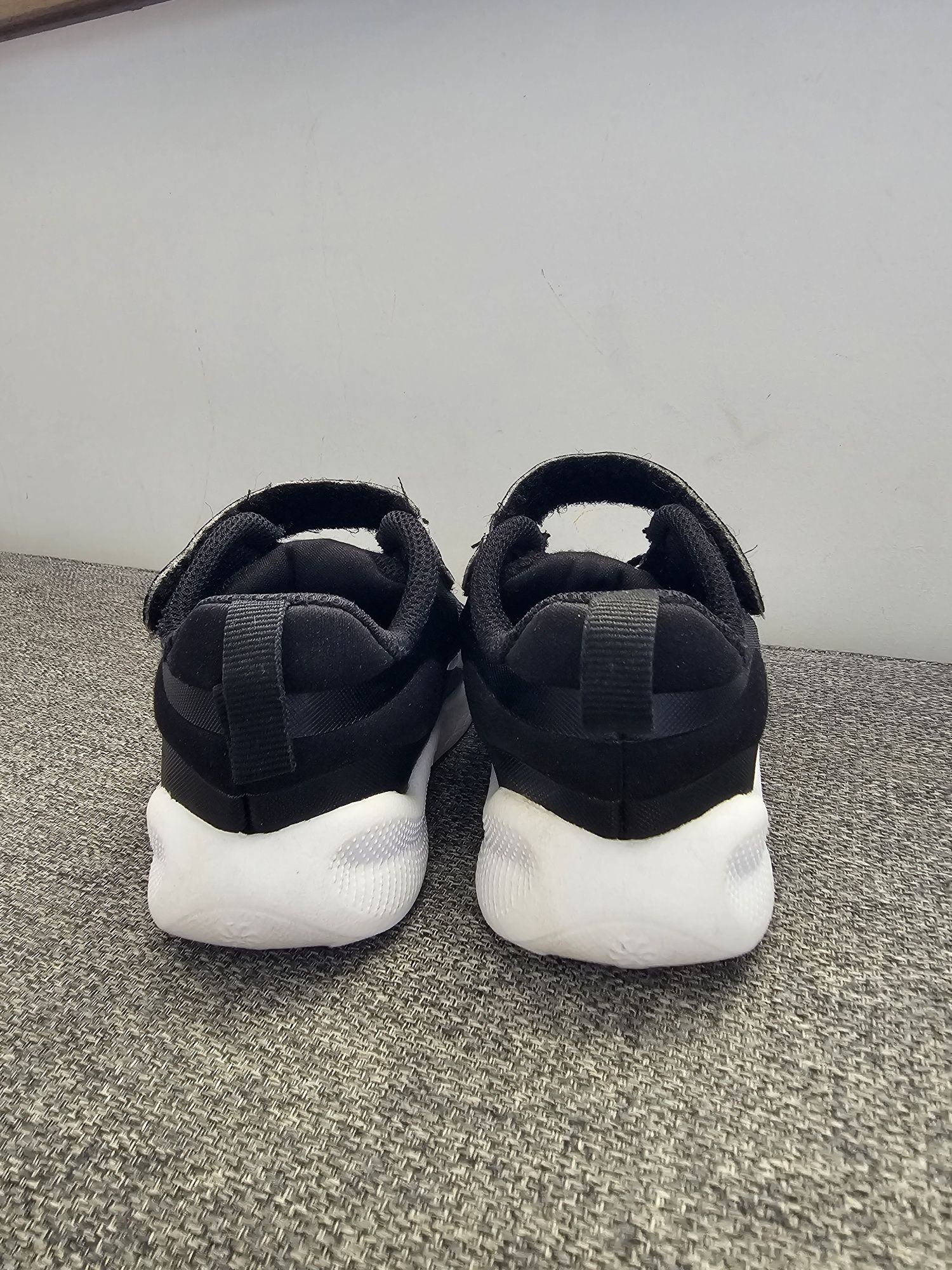 Nike revolution 7 - 22 номер