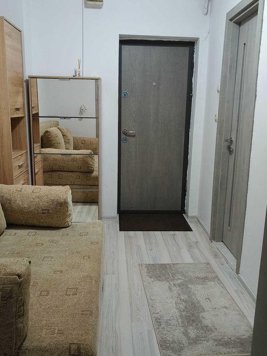 Vând Garsonieră, 13 Septembrie