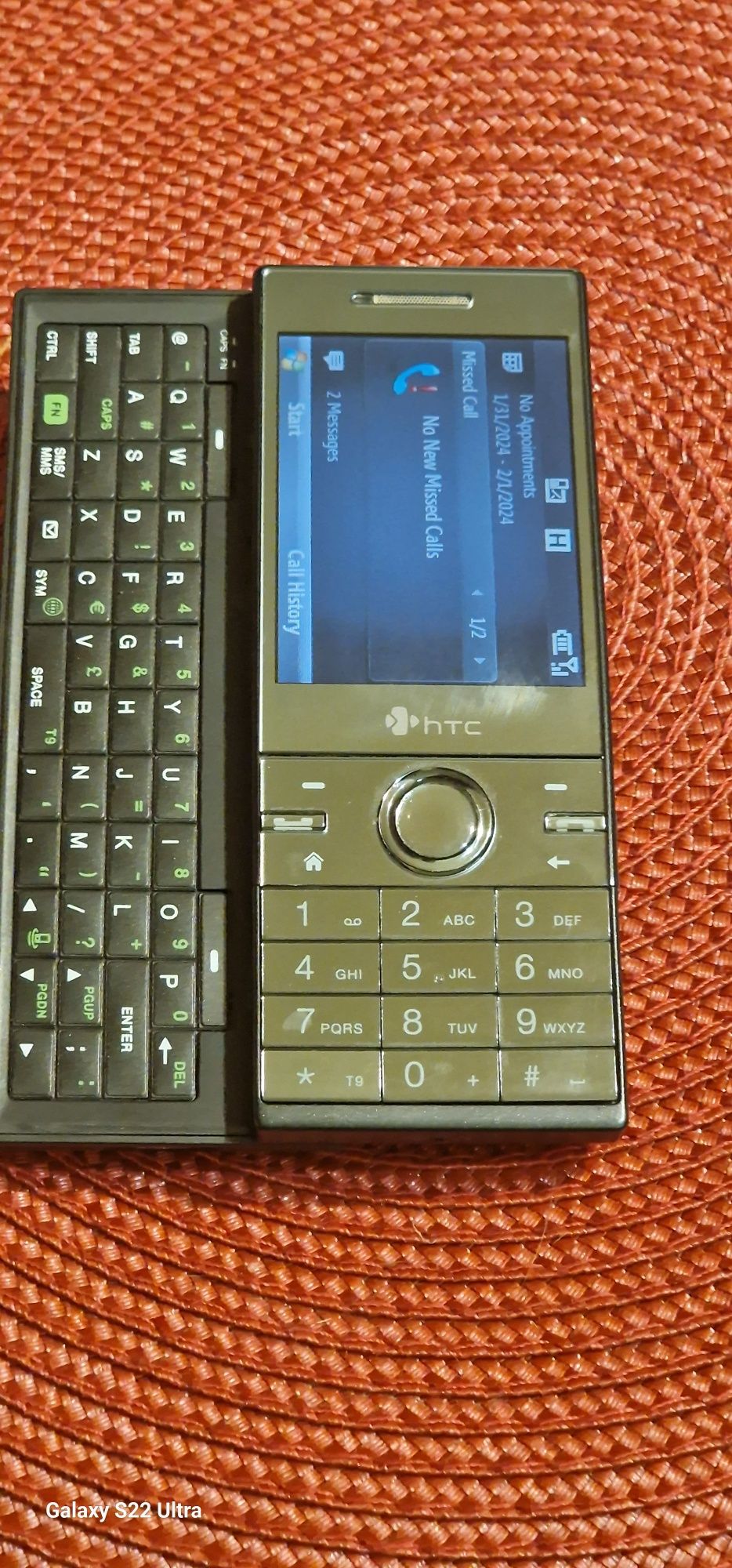 Рядък модел телефон HTC Toich Diamond S740.За ценители и колекционери