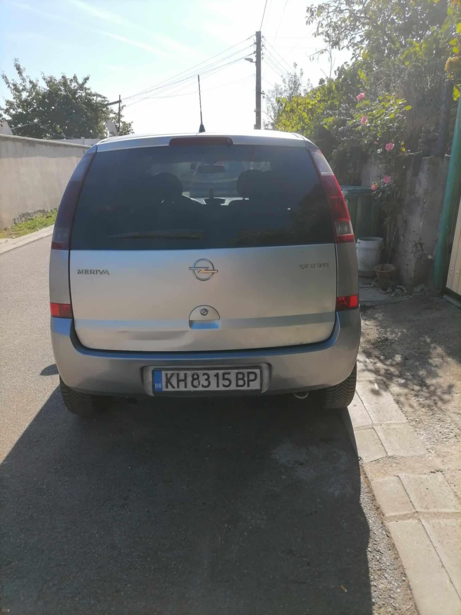 Автомобил Опел Мерива 1,7