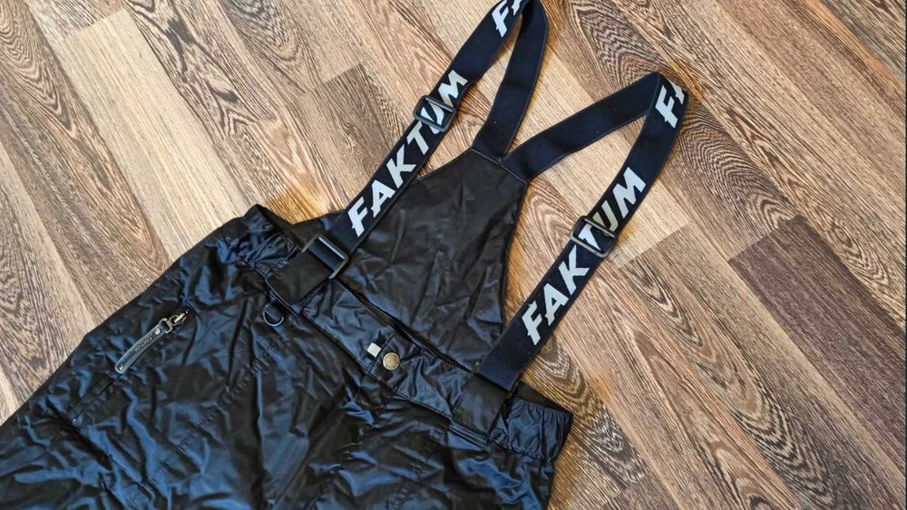 Зимние женские утеплённые штаны на синтепоне 48(М).