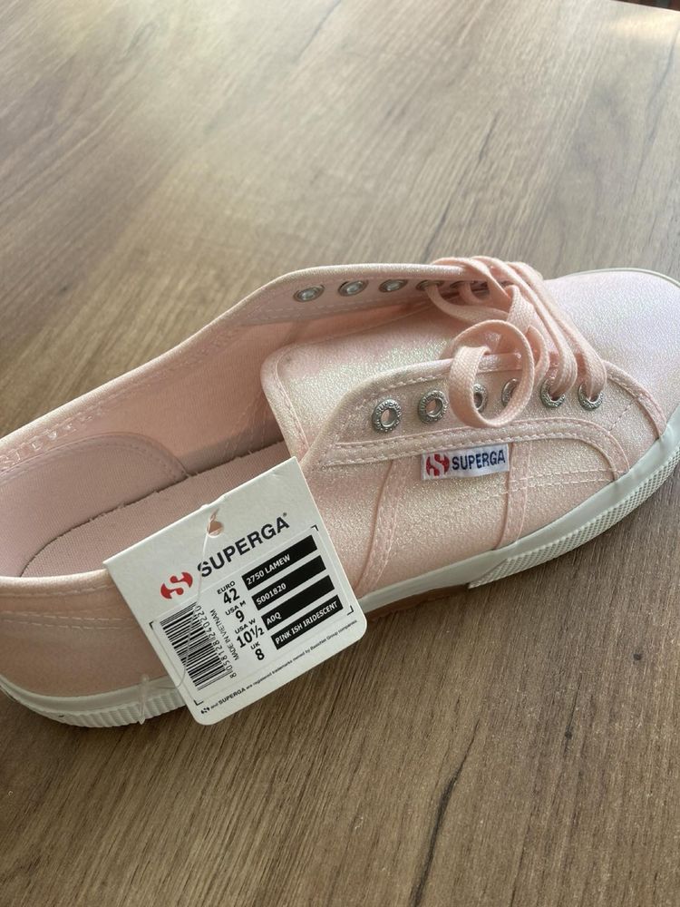 Дамски кецове SUPERGA