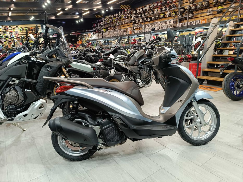 Piaggio Medley 125 ABS nou-se conduce cu B-stoc EST BIKE Campina