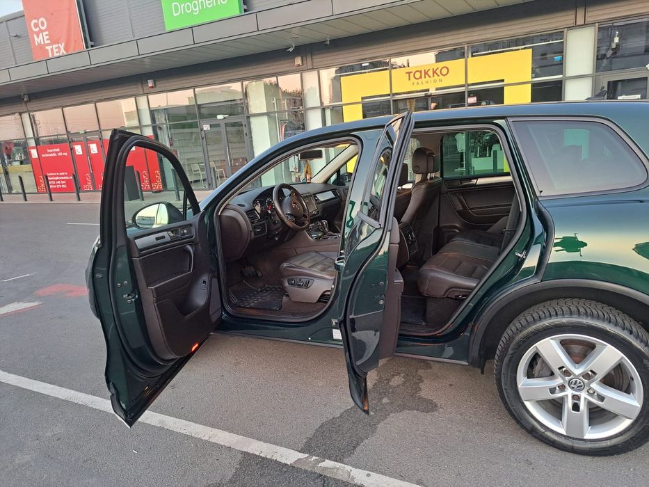 VW Touareg  2012 /arcuri preț 11 000 € negociabil