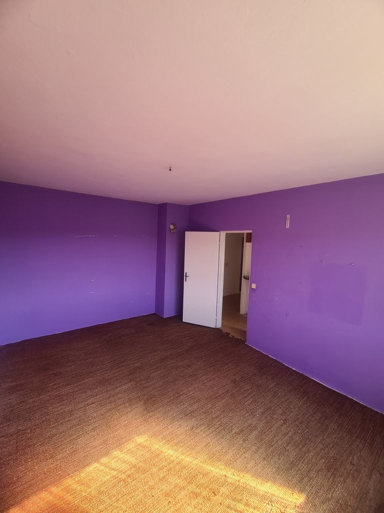 Продава се Тристаен апартамент в Велико Търново, Чолаковци - 64 кв.м за 940 €/кв.м - Снимка #1