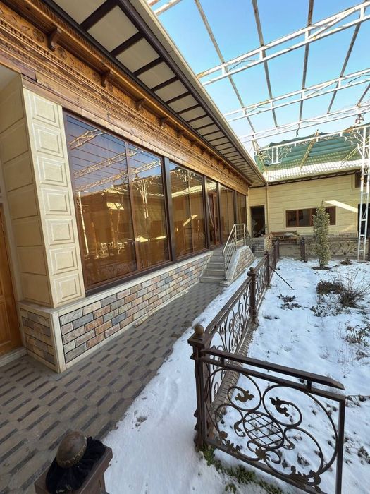 Ховли уй сотилади