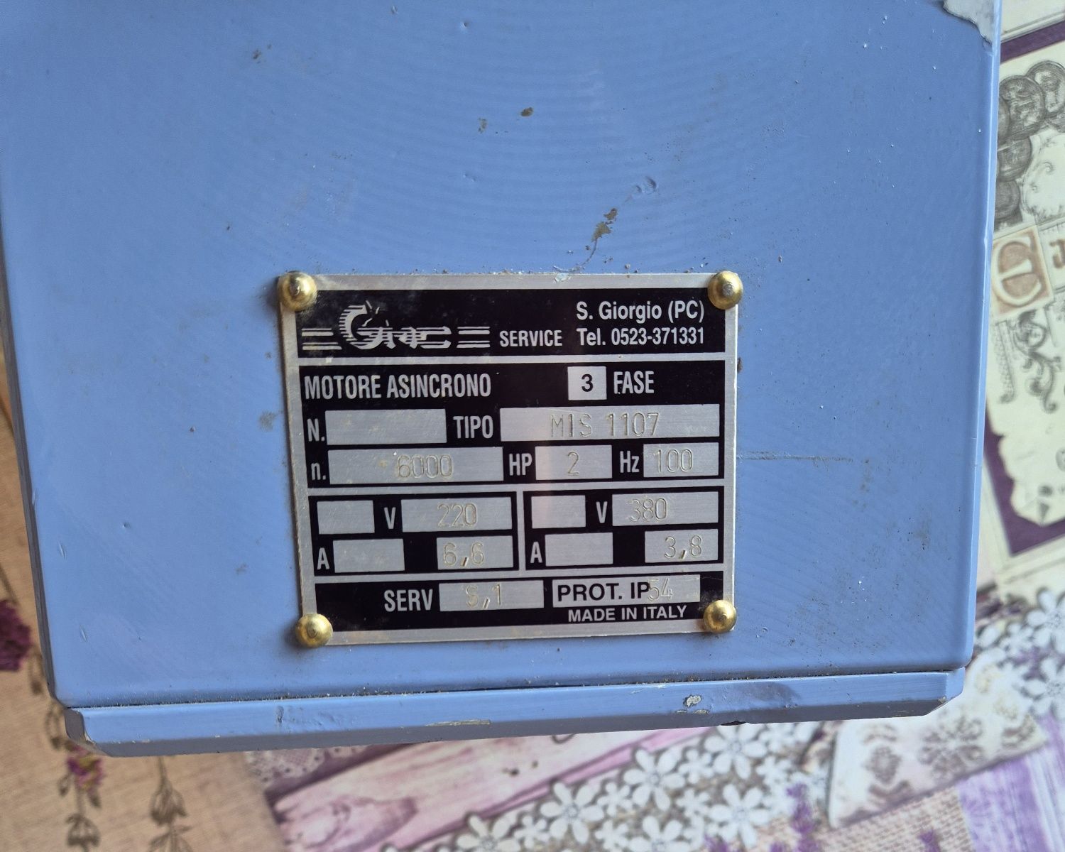 Motor de frecventa