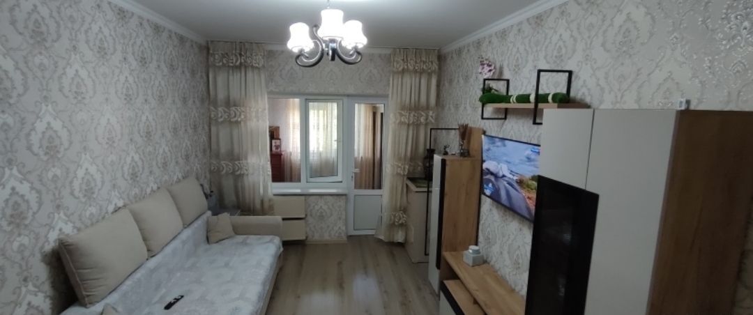 Продается 1в2/4/5 на Ахмад Югнаки (Ориентир 120 Школа)