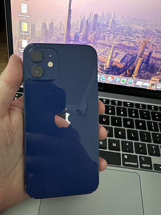 iPhone 12 с гарантией