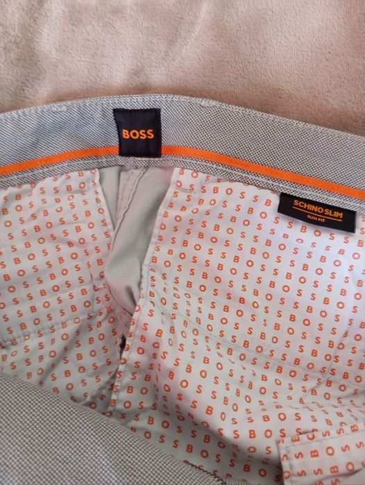 Pantaloni Boss Schino slim fit,Mărimea taliei 31,  piciorului 32