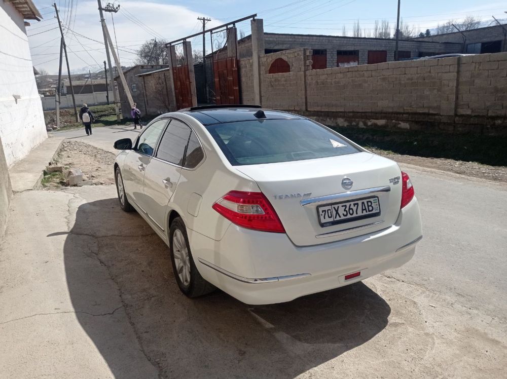 Nissan teana j32