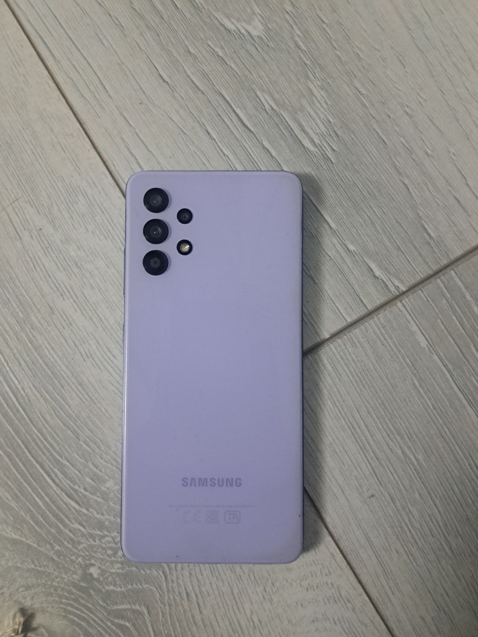 Samsung A 32 SOTILADI